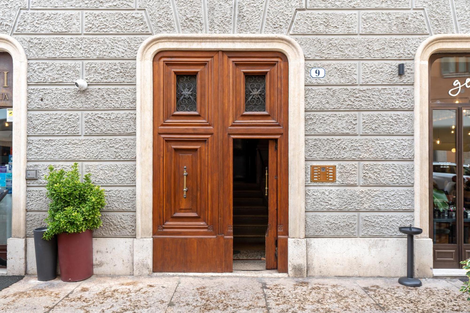 Hotel Palazzo Biasini By Postcardsfrom Verona Exterior foto