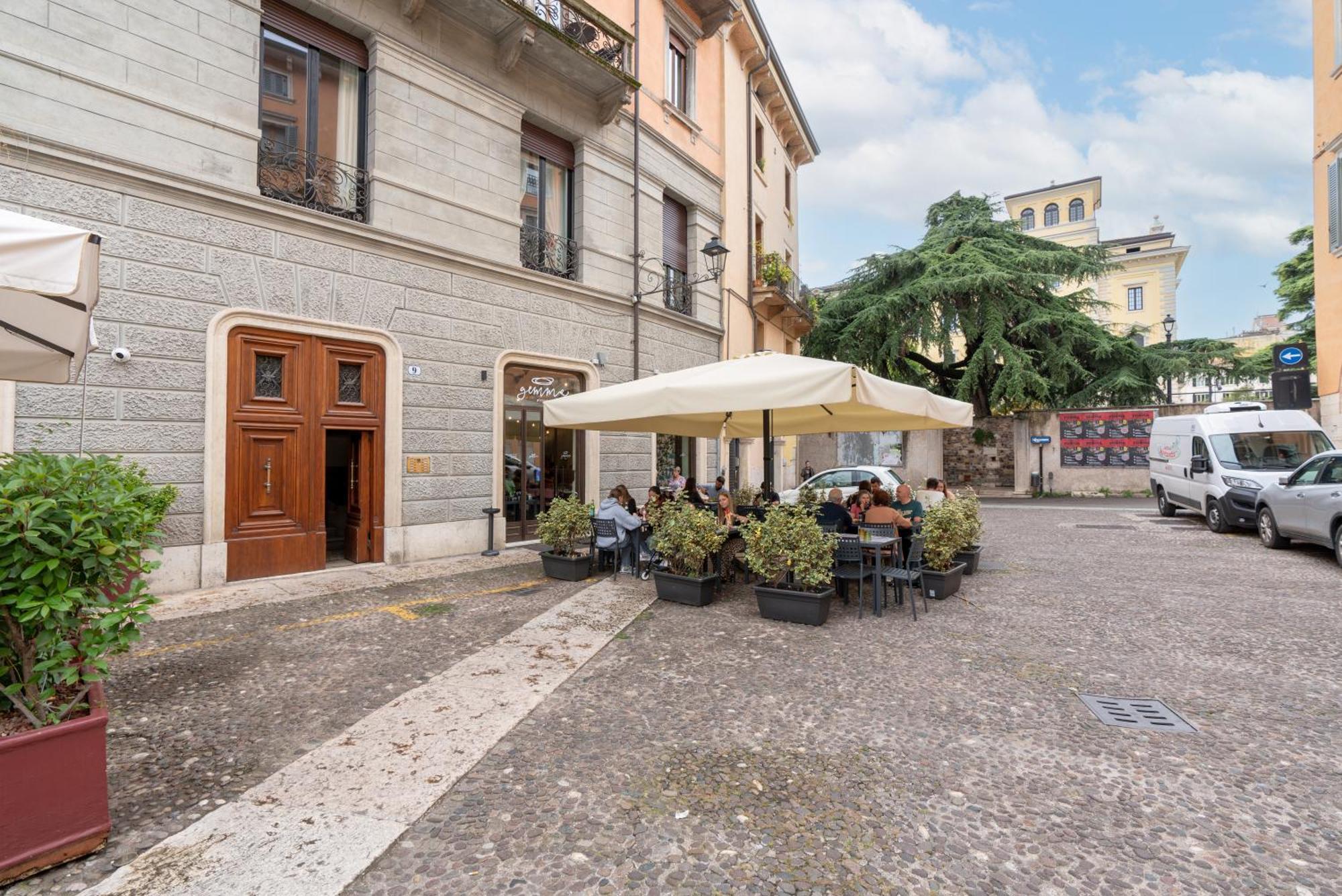 Hotel Palazzo Biasini By Postcardsfrom Verona Exterior foto